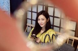 曾莞婷深夜晒戒指 曾莞婷老公是谁年龄资料照片