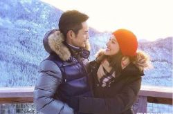 郑嘉颖订婚了 小22岁女友陈凯琳已经怀孕