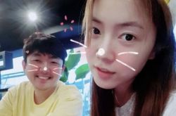 T-ara柳和荣亲昵私照连续遭曝光