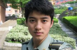 陈奕龙的女朋友李纯是谁？或许只是粉丝的臆想