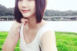 子闳爆女友四叶草有腹肌 大方恋爱只有胸