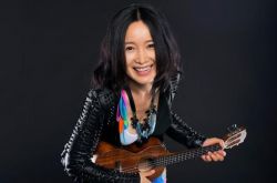 斯琴格日乐的老公是谁？斯琴格日乐结婚了没有