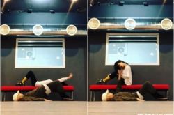 泫雅跪下贴男友 19禁双人舞辣翻