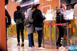 网红阿澎刘芃芃约会照曝光 