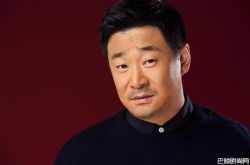 王景春老婆是谁 王景春老婆原来是最熟悉的她