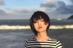 尹姝贻是潘粤明女友吗？尹姝贻年龄多大哪年生的