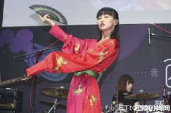 杨宗纬绯闻女友黄龄只是闺蜜？常一起逛街买保养品