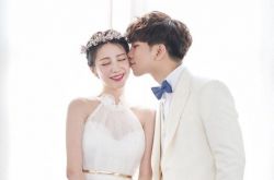 GO崔艺瑟甜蜜结婚 超美婚纱照曝光