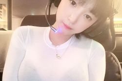 韩国网红姜仁卿巨乳童颜 过万圣节穿比基尼