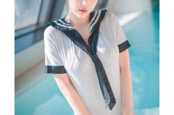 姜仁卿是谁？清纯萝莉E级巨球压墙