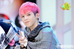 符龙飞女朋友是谁？曾与女友拍摄婚纱是怎么回事