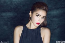 易易紫男友是谁?与李汶翰传出绯闻是真的吗