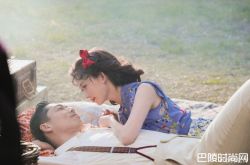 林志玲羞曝Akira超甜昵称 深V辣趴老公身上调情