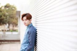 符龙飞女友李一桐吗？已经结婚生子是怎么回事