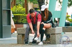 翁滋蔓男友是谁？阔少新欢紧贴调情