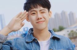 演员周奇女友是谁？童星出道感情受关注