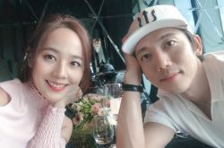 柳真结婚九年 对老公奇太映说我爱你