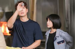 李英雅假戏真做相恋五个月分手 婚礼一延再延先当妈