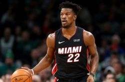 吉米·巴特勒女友是谁？爆大战完需要请假休息一周