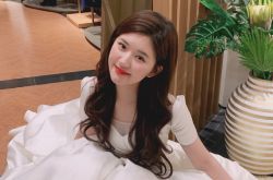 赵露思公开告白肖战？发文秒删粉丝公司全吓歪