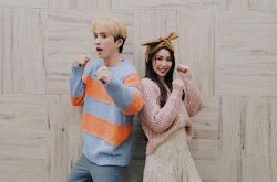 邱锋泽爆同居采子 亿万小开凌晨遛狗泄恩爱