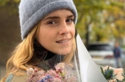 艾玛沃森特被拍到婚戒好事将近 暂别演艺圈准备结婚