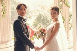 SM乐队主唱Sunny娶拍拖6年女友 完成人生一个旅程