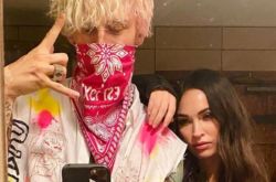 机关枪凯利成功追到梅根福克斯 我一定要娶她