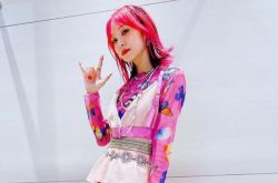 《鬼灭之刃》LiSA演唱会不在家 老公带小三进门出轨