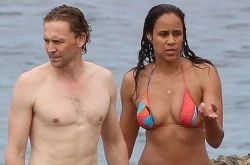 洛基汤姆希德勒斯顿热恋新女友 海边拥吻火辣比基尼女星