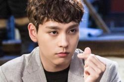 朴信惠未婚夫崔泰俊背景曝光 也是童星出道