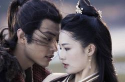 肖战五度合作李沁 正式回应绯闻也传不停