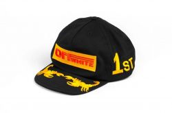 时尚品牌OFF-WHITE  2017春夏赛车灵感的帽款