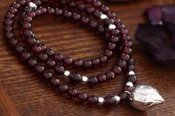 黑碧玺与黑玛瑙有哪些区别呢？