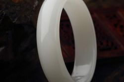 什么是玉化砗磲？玉化砗磲的特征有哪些？