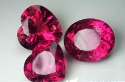 红碧玺与红宝石的区别是什么