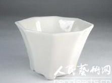 明德化白瓷与清乾隆以后的德化白瓷有什么不同呢？