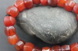 辨别老南红玛瑙的三大误区