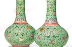 伦敦苏富比隆重呈现清乾隆御制绿地粉彩瑰丽花瓶