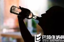 男子飞机上耍酒疯骚扰邻座 安全员用绳将其捆住