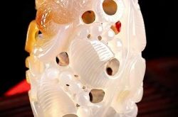 印尼冰彩玉髓手把件图片欣赏