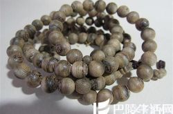 你知道女人佩戴沉香手串有哪些好处吗？