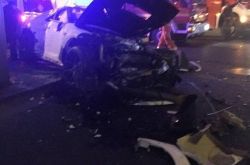 上海发生GTR等豪车车祸 事发时正网络直播开车