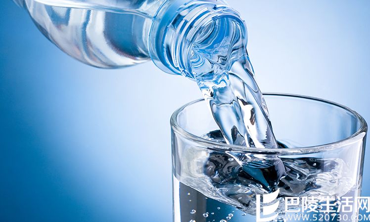 喝红酒就黑牙？是时候学学这些小妙招了