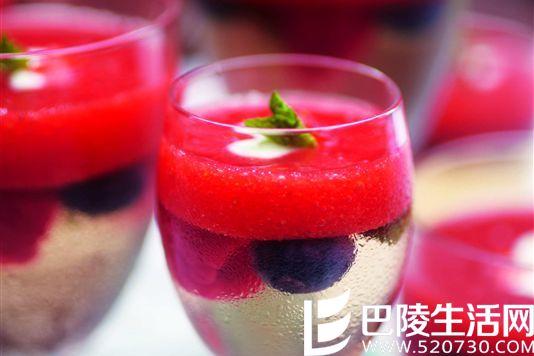 当林中浆果邂逅白葡萄酒 当林中浆果邂逅白葡萄酒