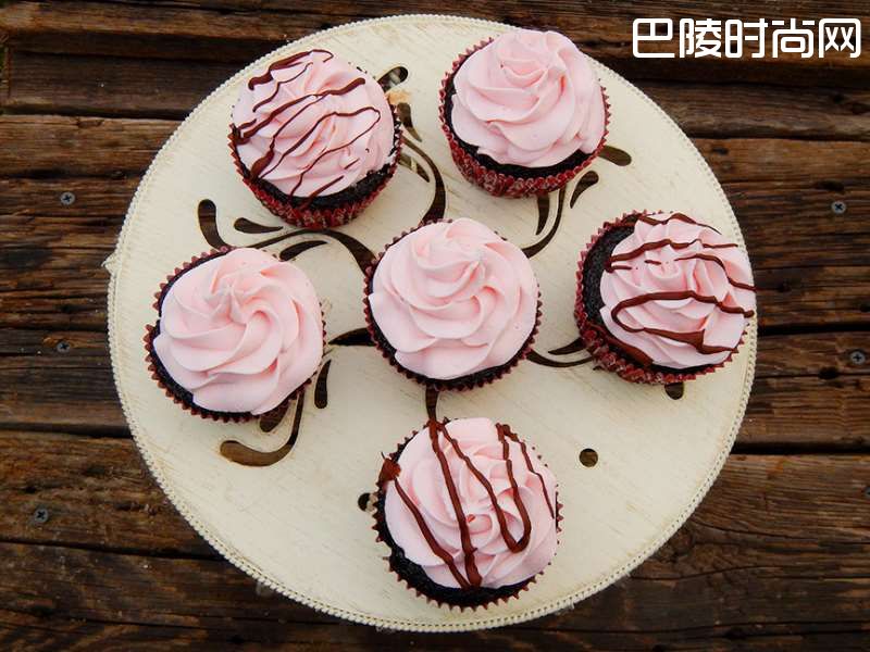 自制高颜值红酒纸杯蛋糕 自制高颜值红酒纸杯蛋糕