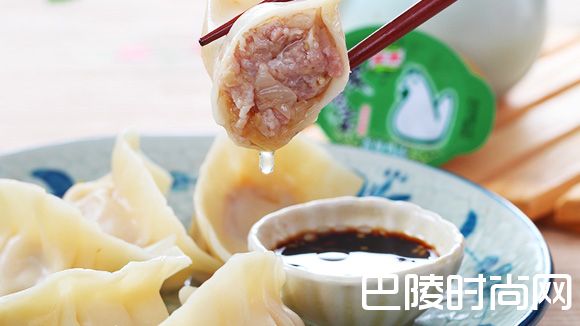 饺子就酒，越喝越有