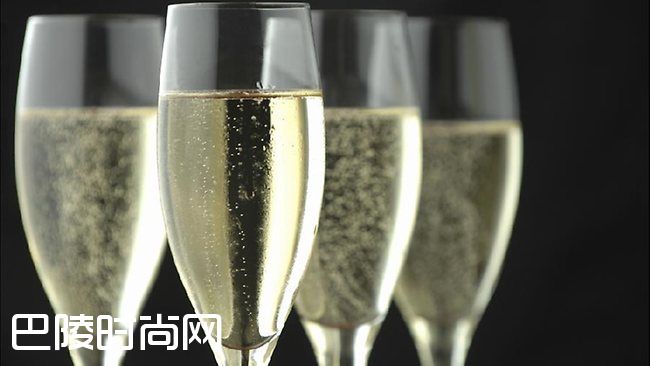 研究表明：香槟气泡越大，品鉴口感越佳