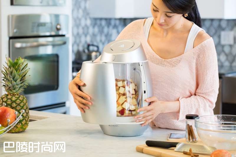 剩余的水果和美味的果酒间只差一台智能酿酒器