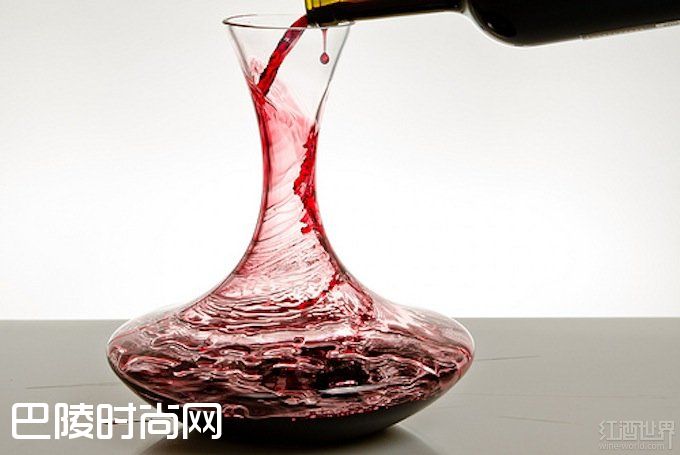 有瓶酒，不知当醒不当醒